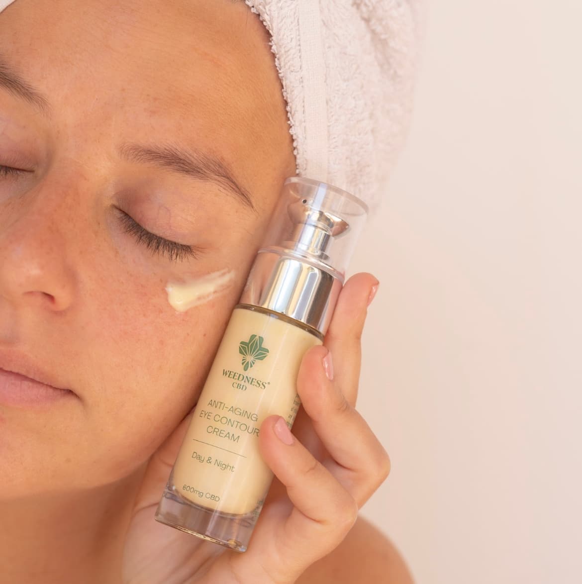 Anti-aging eye contour with botox effect 24h